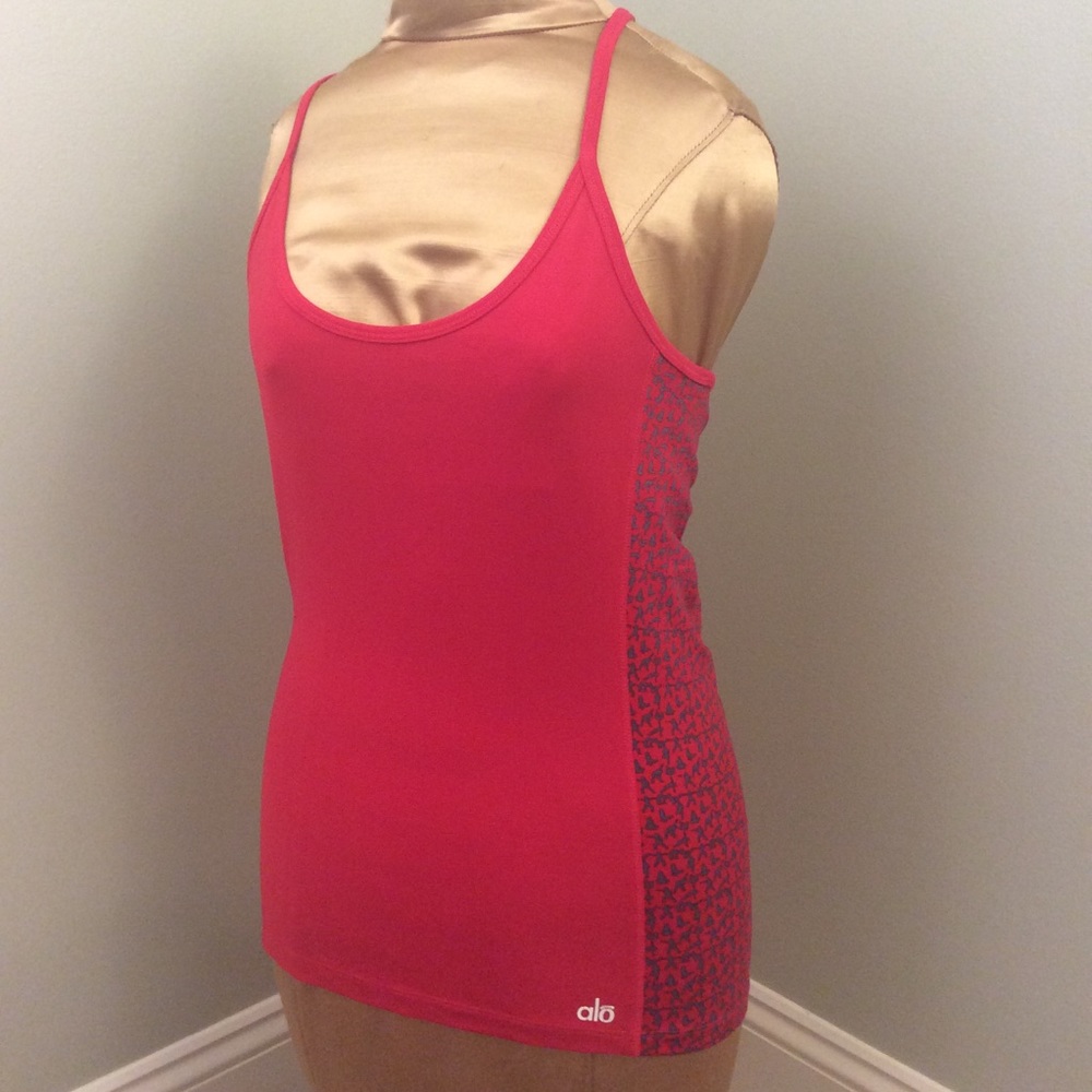 Alo Yoga “Poses” Print Red Racerback Tank Top RARE - Picture 8 of 8